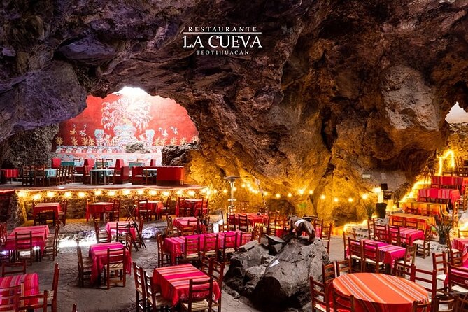 The best tour to Teotihuacán from Mexico City - Lunch at Restaurante Huehueteotl