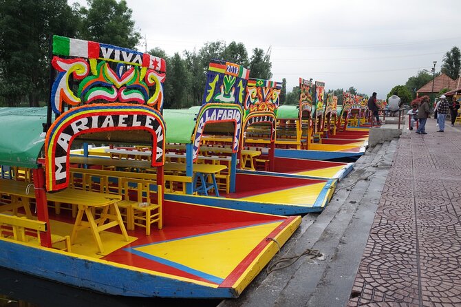 The City Green Exploring the Urban Eco Reserve of Xochimilco - From market stalls to working chinampas