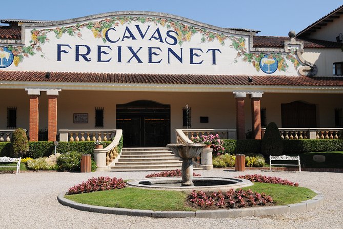 The Magical Town of Tepotzotlán & Artisanal wine from Mexico City - Viñedos Azteca and the Mexican wine-making process