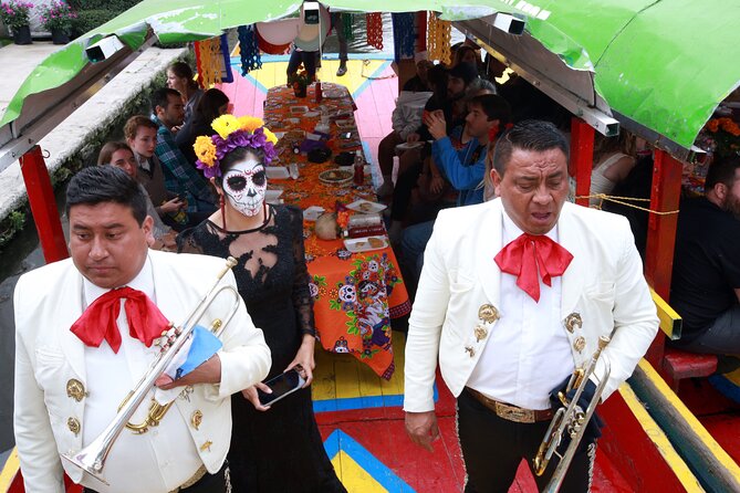 The real "Dia de muertos" tour in Mixquic + secret cemetery - Xochimilco: canals, Catrina, tacos, and mariachi