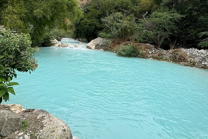 Tolantongo: Every Trip Is A New Story - Two hours in the thermal pools and the zip line choice