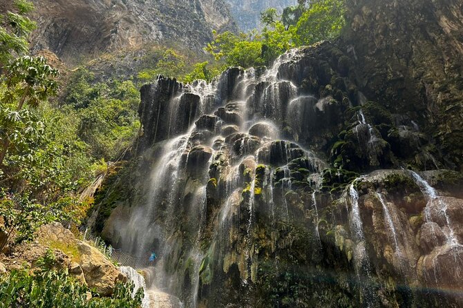 Tolantongo Private Tour + Pastes + One Day at the Hot Springs - The warm river and short canyon trails