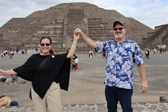 Tour to Teotihuacan, Basilica of Guadalupe and Tlatelolco - Tastings add flavor, but lunch is on you