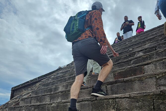 Tour to Teotihuacan with Pickup from Parque Mexico - The Pyramid of the Sun in a compact visit