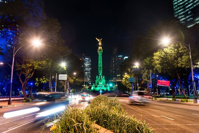 Tourist Bus in Mexico City Night Tour or Hop-On Hop-Off Service - What this Mexico City night tour actually gives you