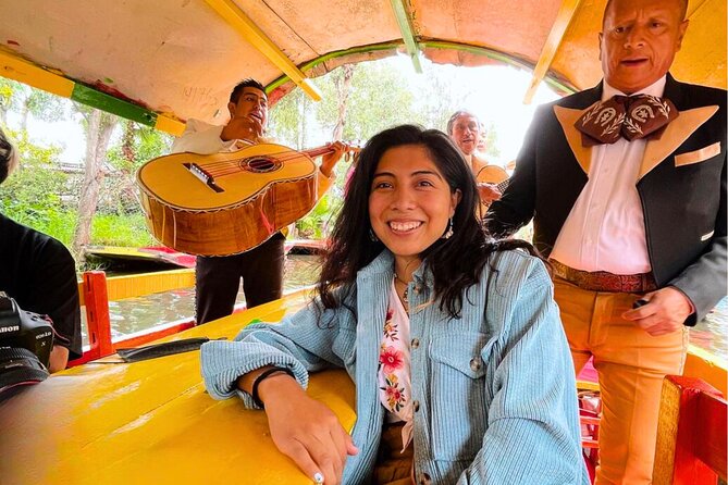 Trajinera ride in Xochimilco - Who will enjoy this outing most