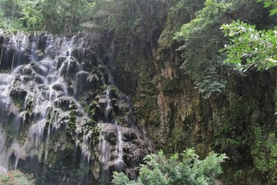 Travel to Tolantongo: Transportation and tickets - The three-and-a-half-hour ride through Hidalgo