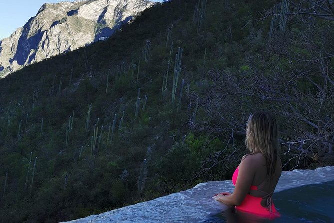 Travel to Tolantongo: Transportation and tickets - Cliffside pools with a view
