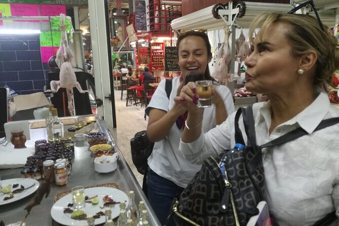 VIP City Tour In Mexico City Driver and Guide Included. - What the guide and driver add