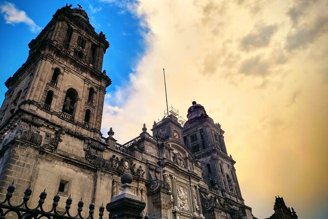 VIP City Tour In Mexico City Driver and Guide Included. - Timing, traffic, and the meeting point