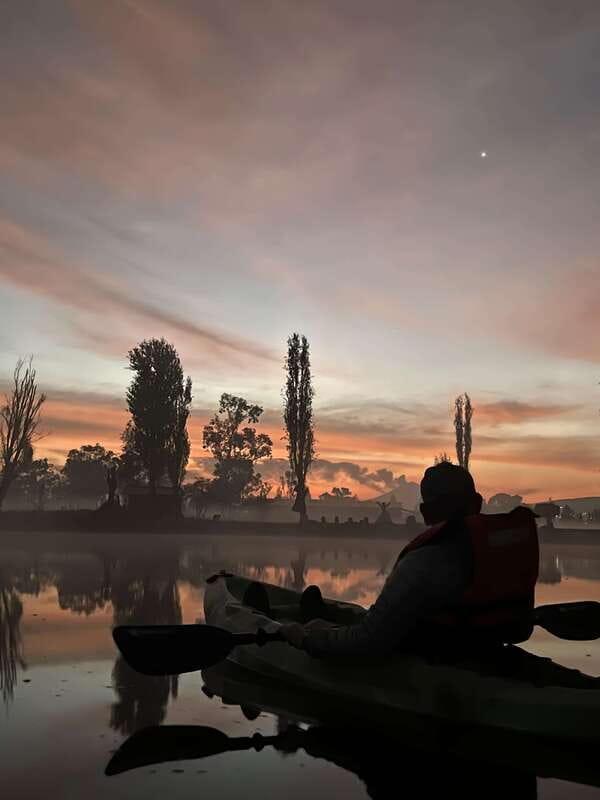 Xochimilco: amanecer en kayak Ciudad de México - What the $55 price gets you