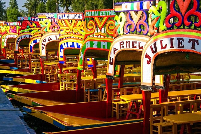 Xochimilco, Casa de Frida Kahlo, Coyoacán and UNAM - Plaza de Toros México and the city’s grand scale