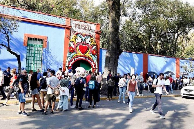 Xochimilco - Coyoacan Tour - Xochimilco: canals, chinampas, and painted boats