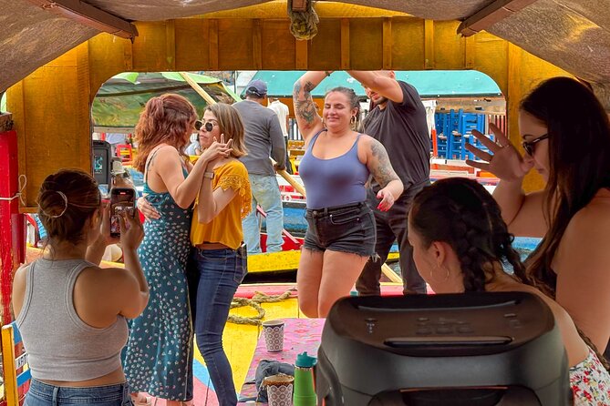Xochimilco International boat party with open bar and tacos - Key points to know before booking
