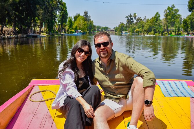 Xochimilco International boat party with open bar and tacos - What you will see, and what you will not