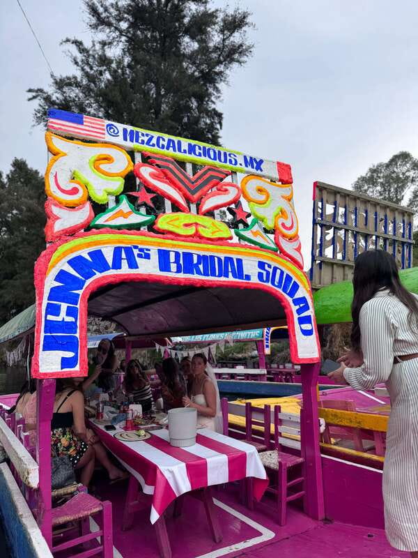 Xochimilco: Tequila tasting (unlimited) and cultural party on a boat - Karaoke instead of live music