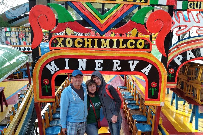 Xochimilco Tour: Visit Coyoacan and Casa Kahlo in Mexico City - Casa Roja and the important Casa Azul distinction