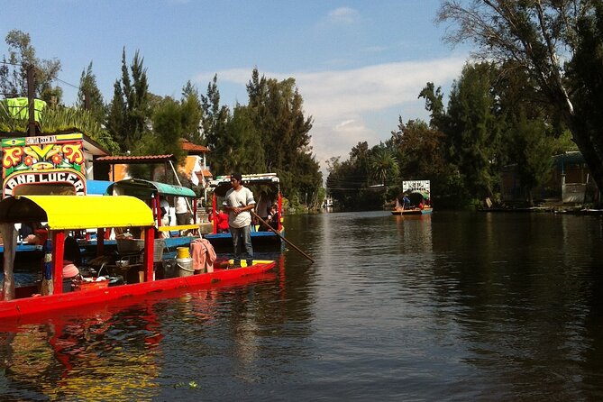Xochimilco Tour - Meeting near the Angel of Independence